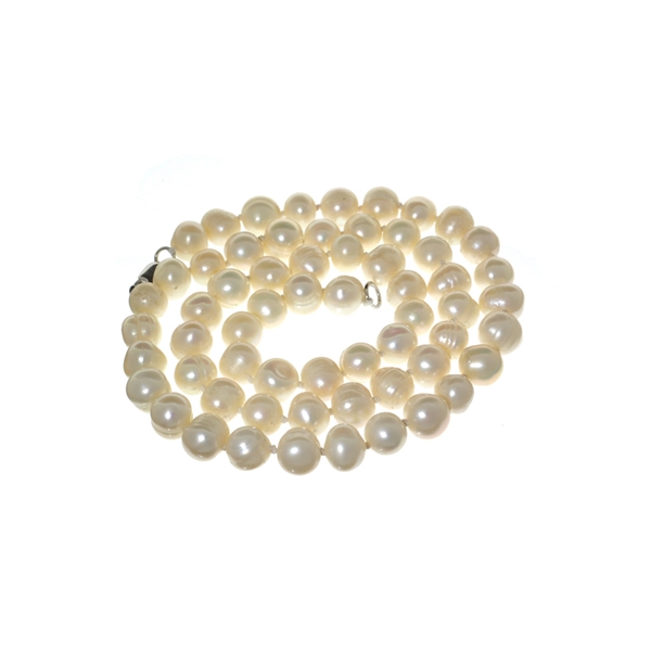 18 Pearl Strand with Sterling Silver Clasp Necklace