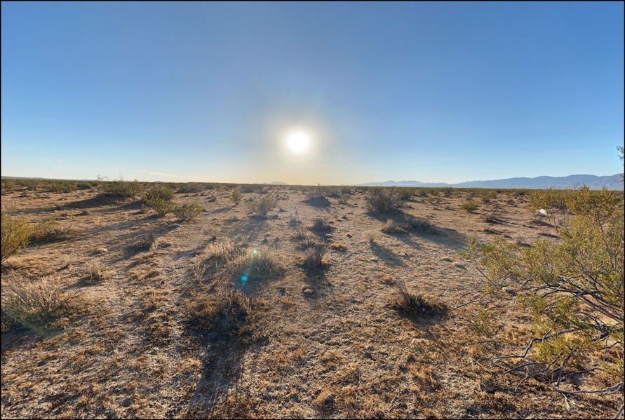 Southern California Kern County 2.5 Acre Parcel near North Edwards and Highway! Low Monthly Payment!