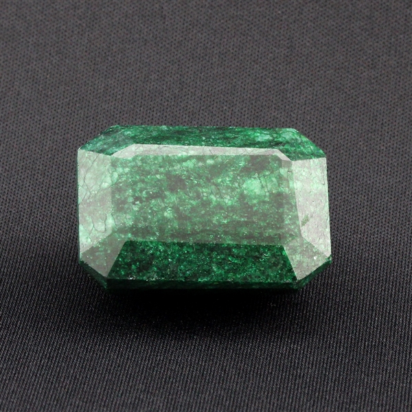 104.11 Carat Emerald Gemstone 