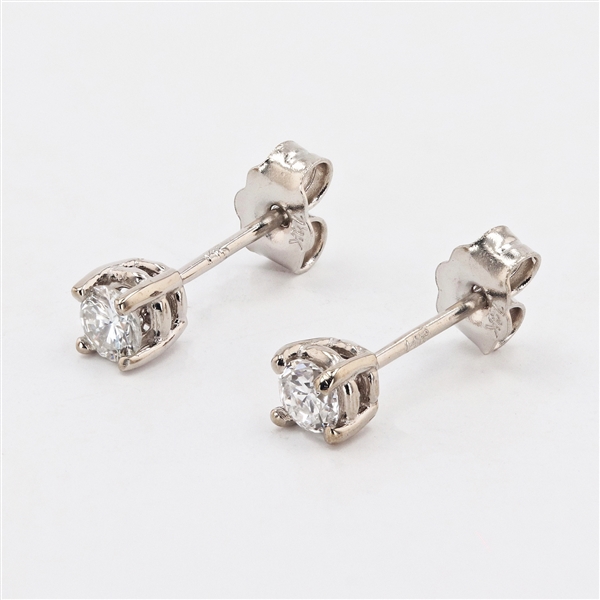 14KT White Gold 0.25CT Diamond Stud Earrings