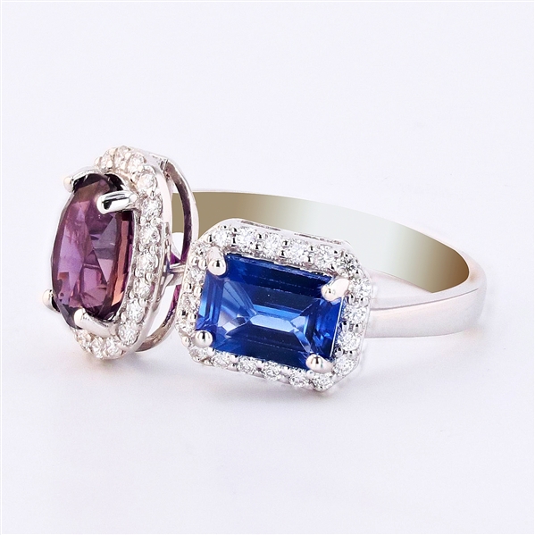 App: $9,225 3.01ctw Blue and Bluish Purple Sapphire and 0.30ctw Diamond 18K White Gold Ring (Vault_R46) 