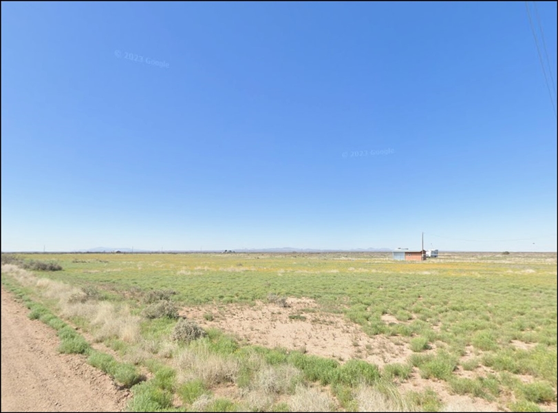 New Mexico Luna County 0.56 Acre Lot! Great Investment on Flat Dirt Road near Highway! Low Monthly Payments!