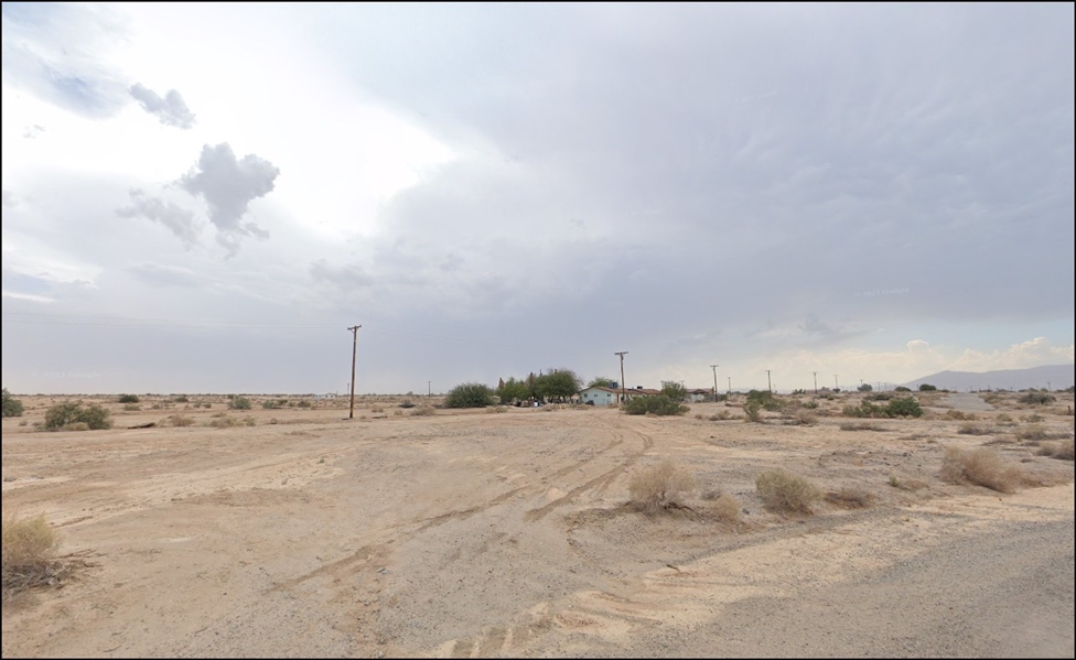 Southern California Imperial County Lot! Near Salton Sea With Road Access! Low Monthly Payments!