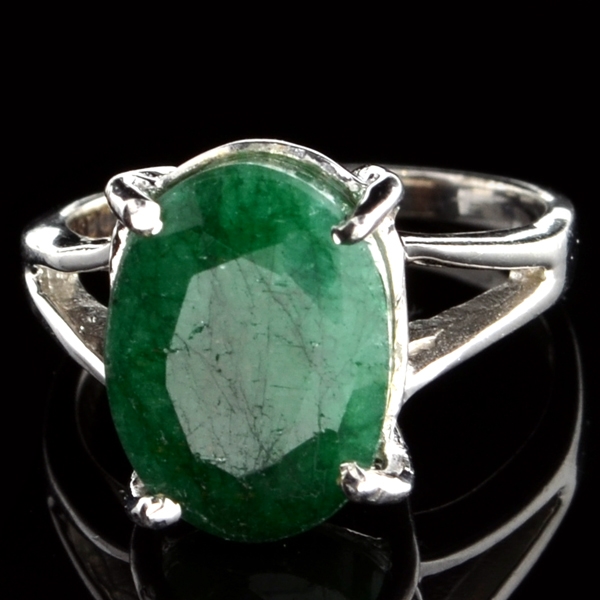 5.50CT Oval Cut Green Beryl Emerald and Sterling Silver Ring