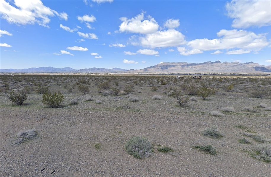 Nevada Nye County 0.459 Acre Lot Near Pahrump Featuring Mountain Views in Up and Coming Area! Great Local Recreation near Las Vegas! Low Monthly Payments!