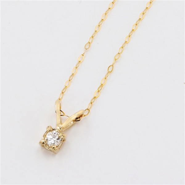 14KT Yellow Gold 0.15CT Diamond Pendant with Chain