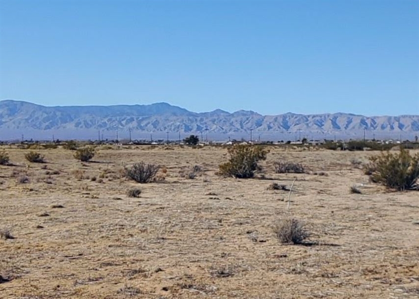 Southern California Kern County California City Lot! Great Location near Central Park! Low Monthly Payments!