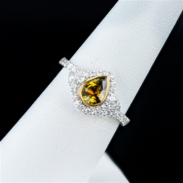 1.06ct Alexandrite and 0.54ctw Diamond 18K White and Yellow Gold Ring (GIA CERTIFIED) (Vault_R51) 