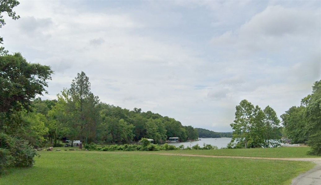 Arkansas Sharp County Lot in Cherokee Village! Great Homesite Investment! Short Walk from Lake and Park Low Monthly Payments!