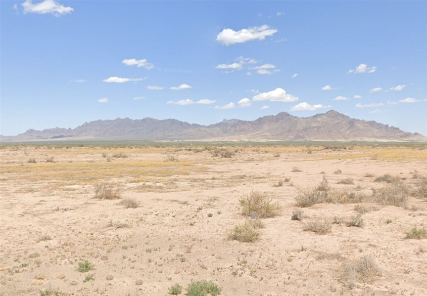 New Mexico Luna County 1 Acre Property! Great Investment With Incredible Mountain Views near Town of Deming! Low Monthly Payments!