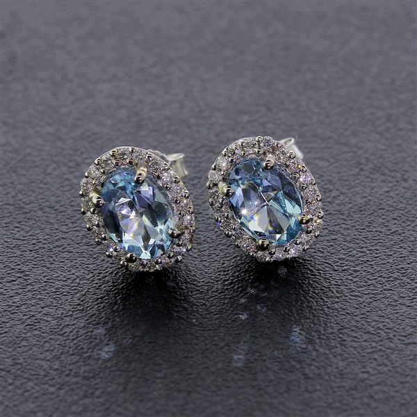 High End Posh Aquamarine and Diamond Earrings in White Gold! (Vault_Q)