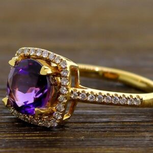 Beautiful Diamond Cut Amethyst and Diamond Ring in 18kt Yellow Gold!